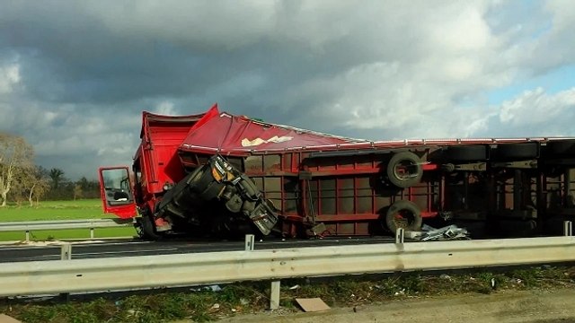 Accident entre 2 camions sur l'A9 Nimes-Montpellier