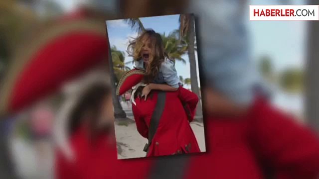 Sport Illustrated Güzelleri Plaj Voleybolu Oynadı