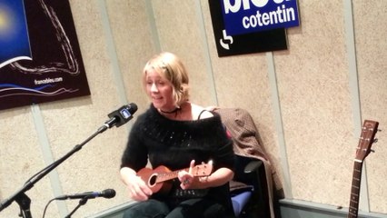 Noelle Rolling - I'm No Longer Here ( Live sur France Bleu Cotentin )