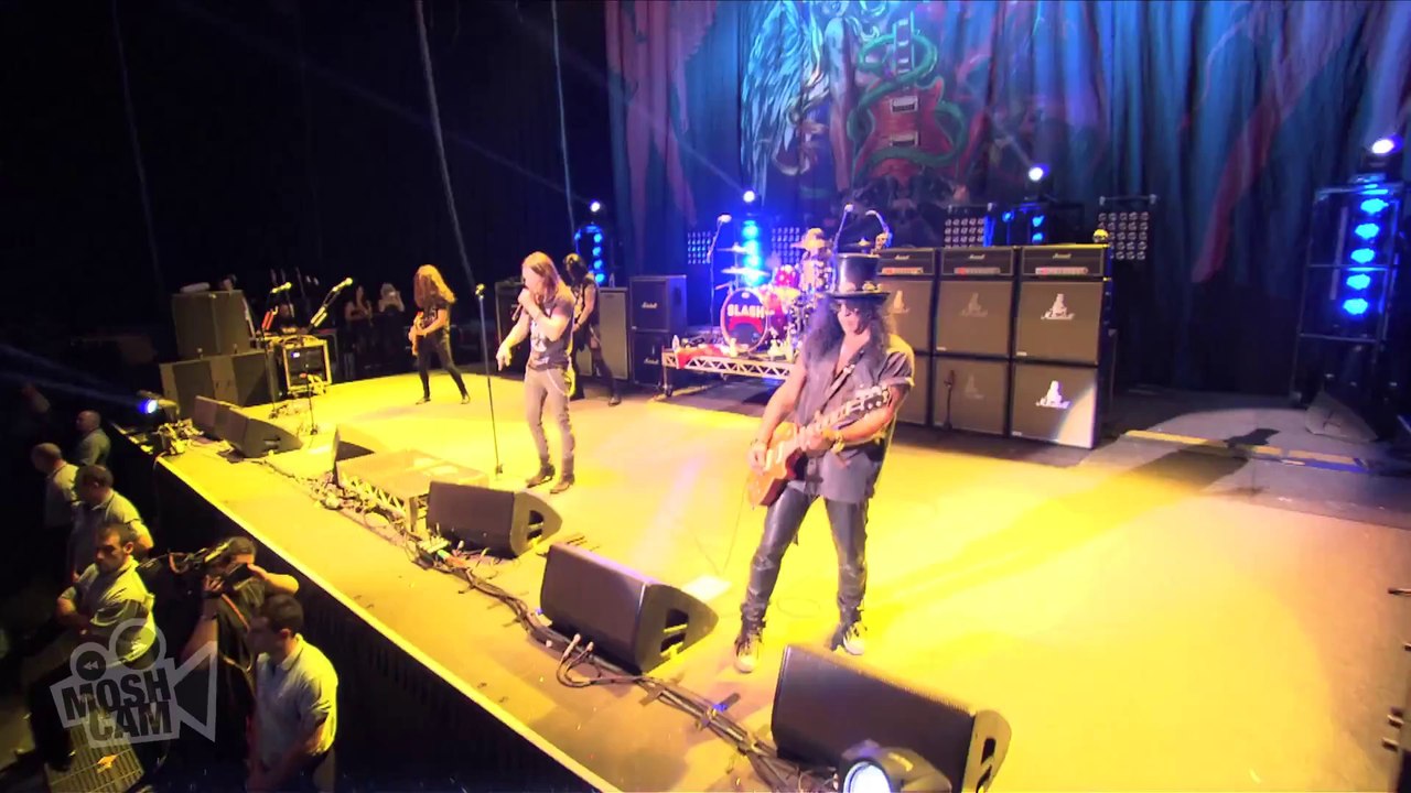 Slash ft. Myles Kennedy The Conspirators - Rocket Queen (Live in Sydney)