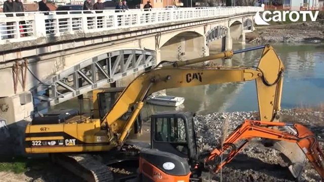 Icaro Tv. Via Coletti, i lavori del ponte ciclopedonale