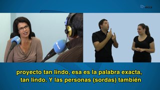 Entrevista radiofónica a María Elena González Sánchez, persona con sordera profunda