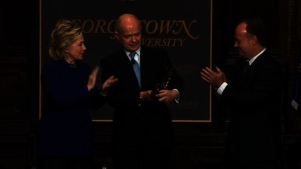 Hague receives Hillary Clinton award