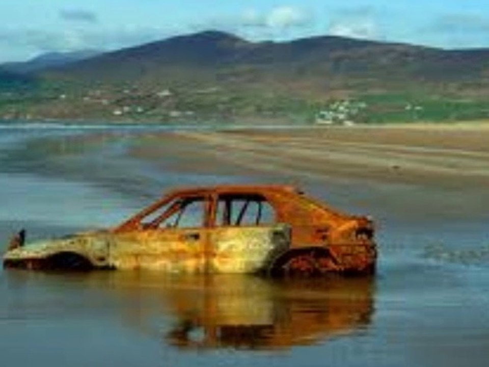 Marooned Beach by The Electric Trunk