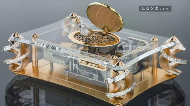 Frères Rochat, résidences Solo Houses, Voitures anciennes, Louis Louise, Porsche by Maria Sharapova