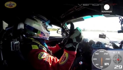 Hennessey Venom GT, "una bala" sobre el asfalto a 435 km/h