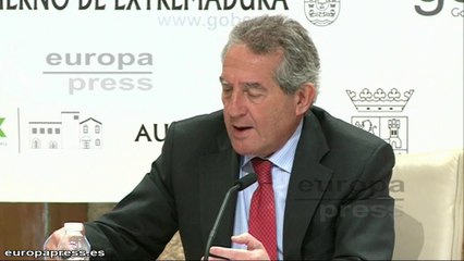 Fernández dice sobre Zaragoza que no ¡rán "contra nadie"