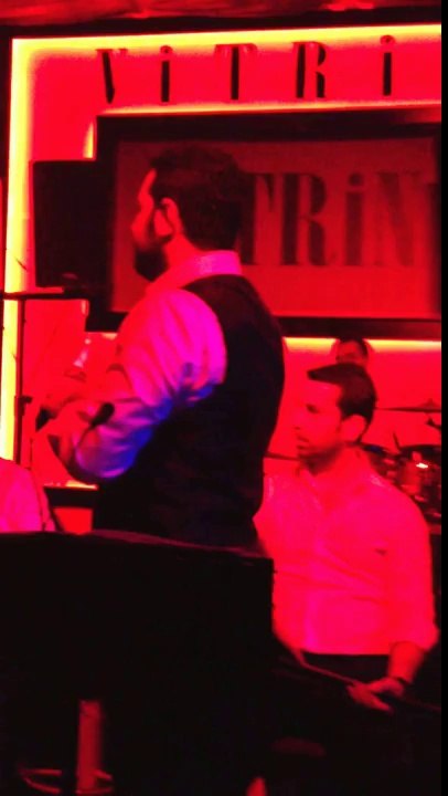 Serkan Kaya - İsyan Cover (Club Vitrin Canlı Performans)