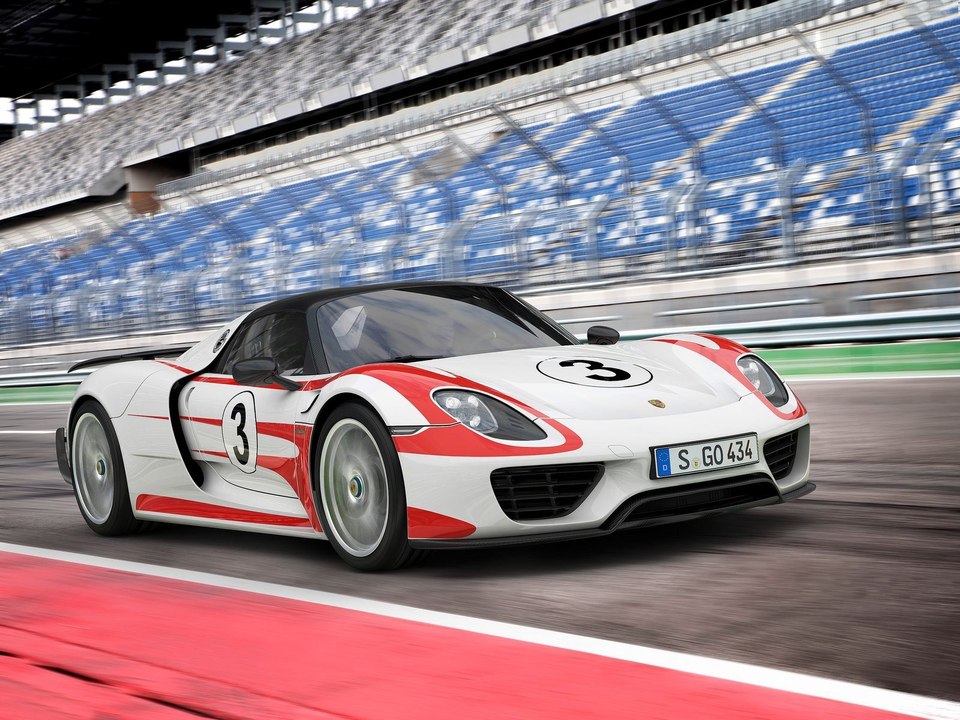 La Porsche 918 Spyder Pack Weissach en vidéo