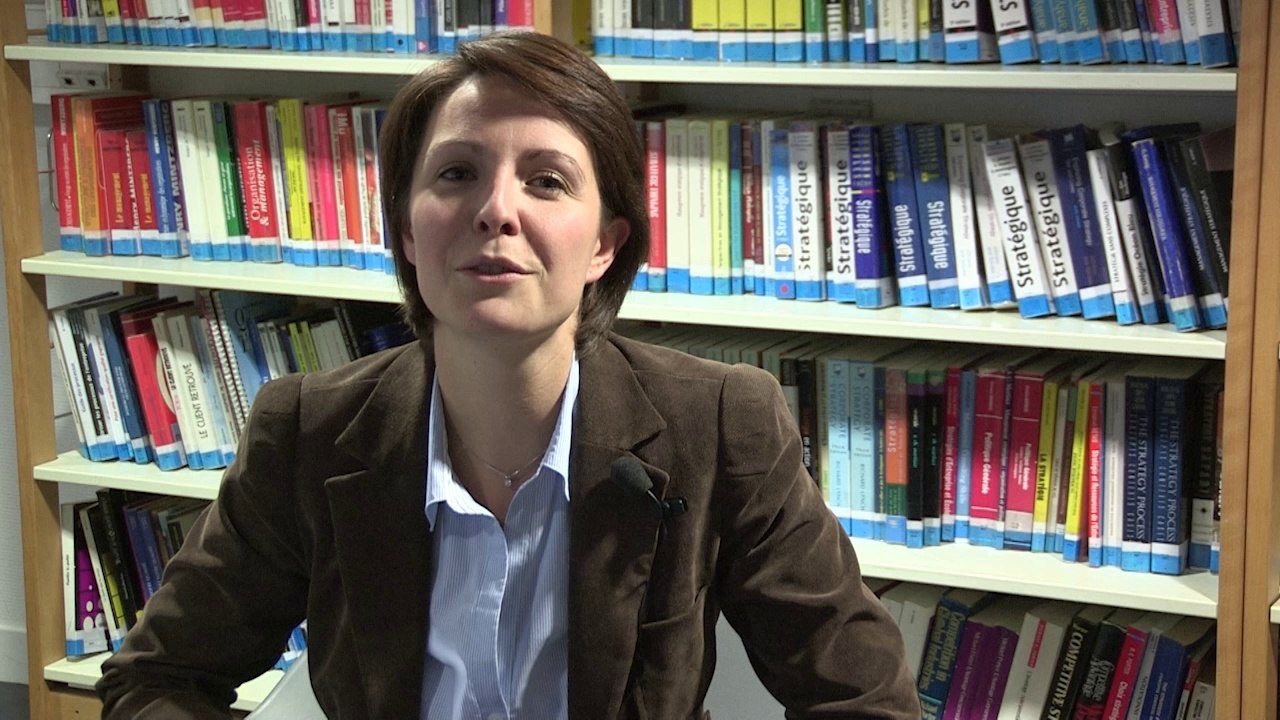 Tiphaine Duquesnes, responsable de programme ESDHEM Gestion -- SKEMA Business School