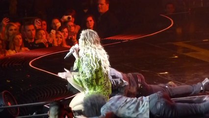 Beyoncé - Why Dont You Love Me @ Manchester