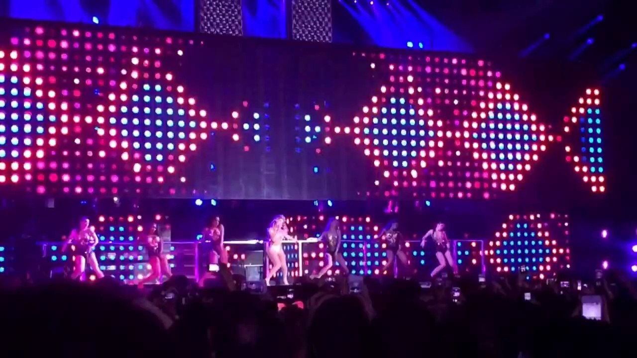 Beyoncé - Blow @ Birmingham