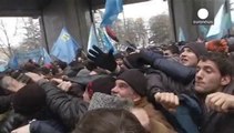 Crimean Tatar protesters clash with pro-Russian demonstrators in Simferopol