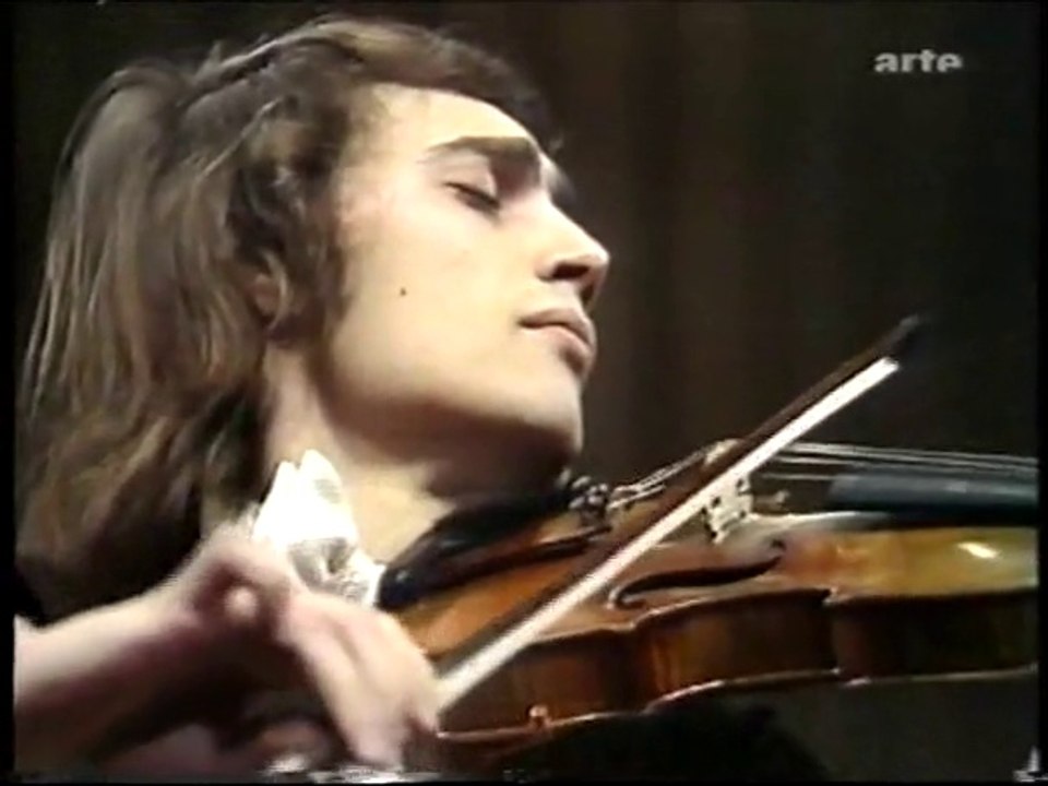 PETER I. TSCHAIKOWSKI: Violinkonzert D-Dur op. 35 (0:40)