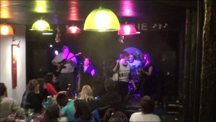 "Joan" interprete par le groupe Rockame lors du concert a l'imprimerie a Tonnerre le 15/02/14