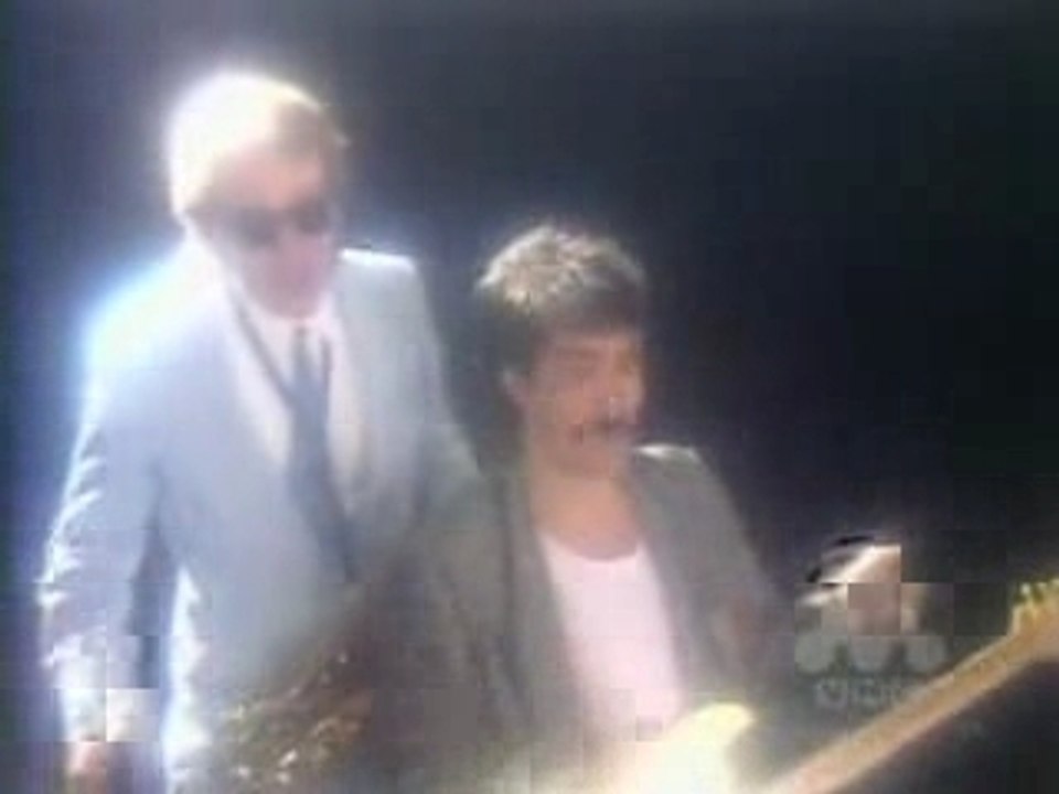 Daryl Hall & John Oates - I can't go