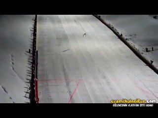 Uçma Şifresini Bulan Kayakçı