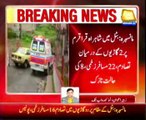Mansehra: Karakoram Highway، collision between two cars, 16 passengers injured