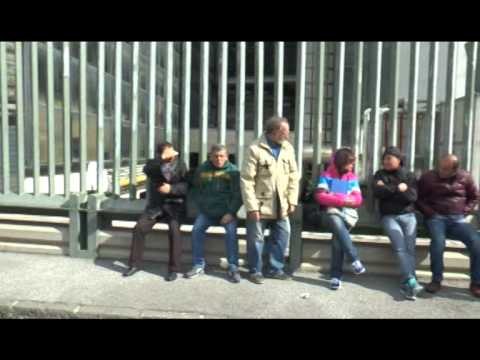 Napoli - Arresto disoccupati, sit-in dei Bros davanti al tribunale (26.02.14)