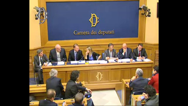 Roma - Conferenza stampa di Giorgia Meloni (26.02.14)