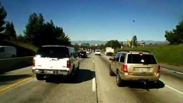 2003 ZX6R 636 fast lane splitting, Full Micron Exhaust (Tachyon OPS)