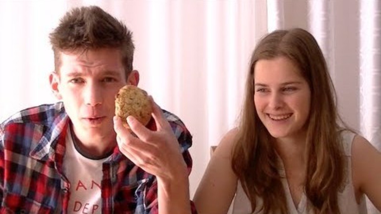 Ando Tries: To Make Ice Cream Sandwiches!