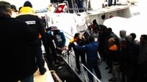 Hundreds rescued off Italian coast