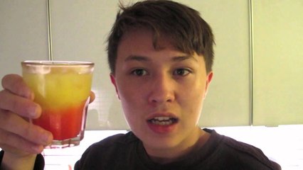 HOW TO MAKE AN ALCOHOLIC SUNSET