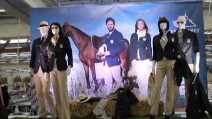 Révélation du costume des officiels pour les Jeux Équestres Mondiaux 2014