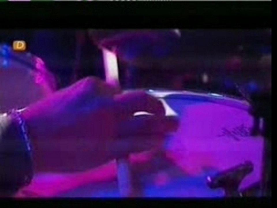 Muse-Apocalypse Please LiveMontreux2002)