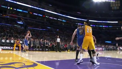 Curry Behind-the-back Pass