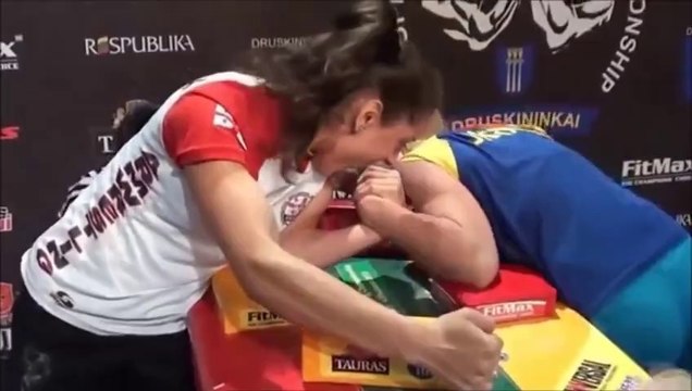 ✔ New Epic Fail || Girls Arm Wrestling Scream Funny Video! New Funny Fail Video ||