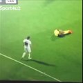 Noel Hunt committed an abysmal foul after Faraoni called for help an injured  ~ Watford vs Leeds