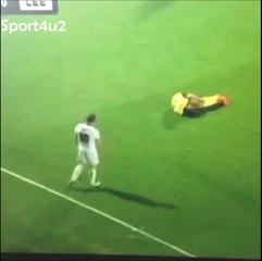 Noel Hunt committed an abysmal foul after Faraoni called for help an injured  ~ Watford vs Leeds