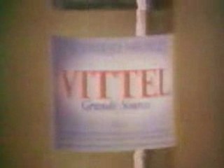 Pub 1980 Eau Vittel
