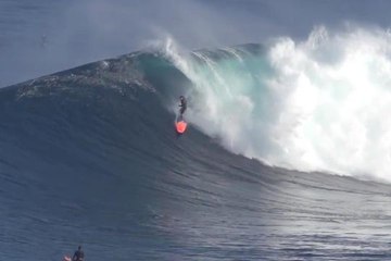 Dakine present BACKSTAGE @ JAWS - Surf