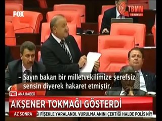Meral Akşener çileden çıktı tokmağı gösterdi