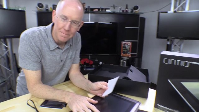 Unboxing: Wacom Cintiq Companion - GeekBeat Tips & Reviews