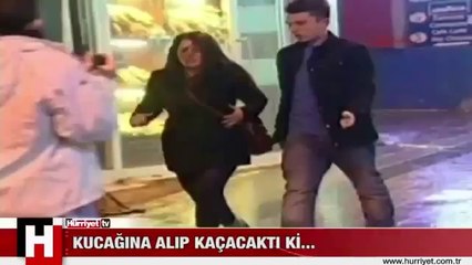 Sevgiliyi Kucağa Almaya Çalışıp Trip Yiyen Genç