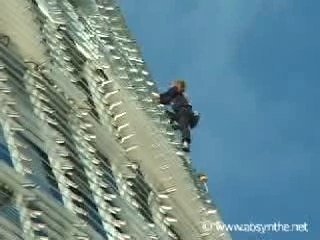 Alain robert Spiderman Torre Agbar