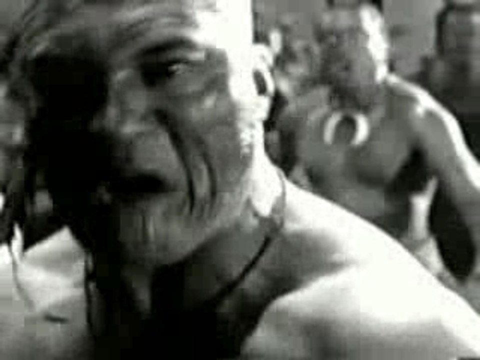New_Zealand_Rugby_Team_-_The_Haka.mpg