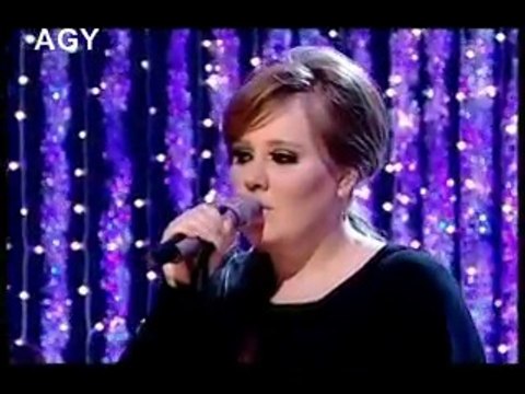 Adele - Chasing Pavements [Top Of The Pops Christmas Special] TOTP AGY (December 25th, 2008)