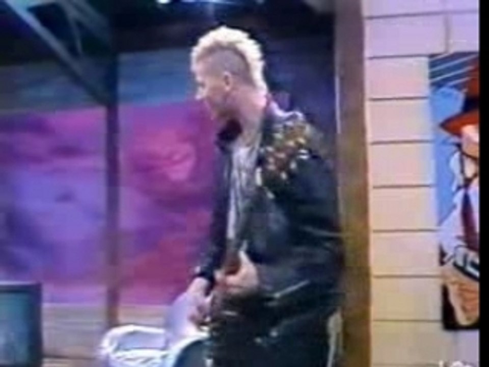 The exploited - The Massacre (live Spani