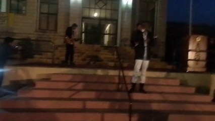 Osama Saleem preforming main dhoondne ko zamane se