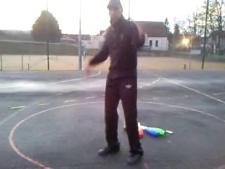 ENTRAINEMENT AU JONGLAGE INTRO LOL (77)
