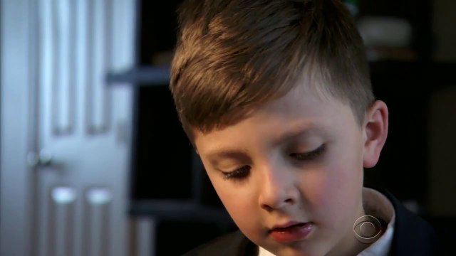 Une enfant trouve de l'argent et le donne à un soldat : Une magnifique histoire!