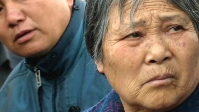 Candlelight vigil held for victims of mass stabbing in China