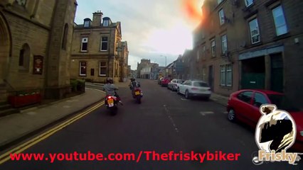 Un "abrutis" sur un scooter se tape un motard !