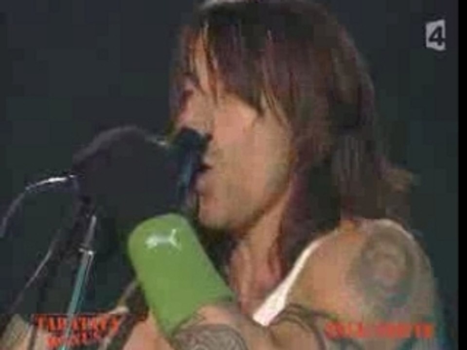 Red Hot Chili Peppers - Tell me baby