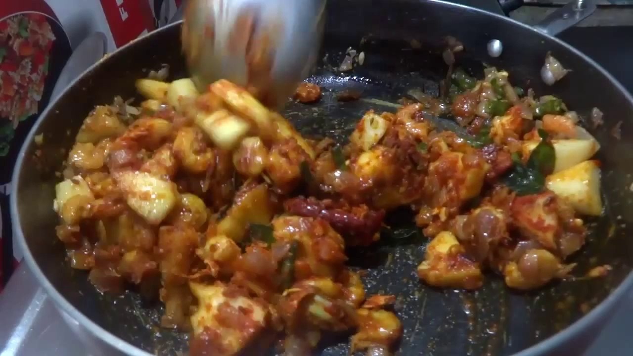 Pacchi Royyalu Dosakaya Curry Preparation in Telugu(పచ్చి రొయ్యలు దోసకాయ కూర)